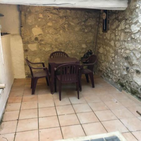 Hoche Apartment Coursan Bagian luar foto