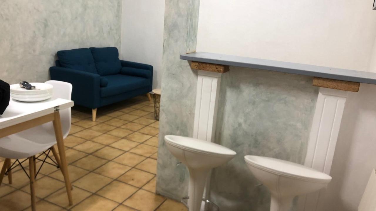 Hoche Apartment Coursan Bagian luar foto