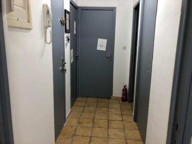 Hoche Apartment Coursan Bagian luar foto