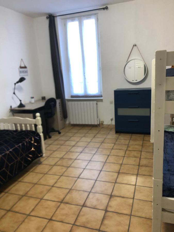 Hoche Apartment Coursan Bagian luar foto
