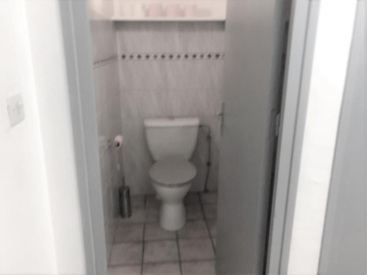 Hoche Apartment Coursan Bagian luar foto