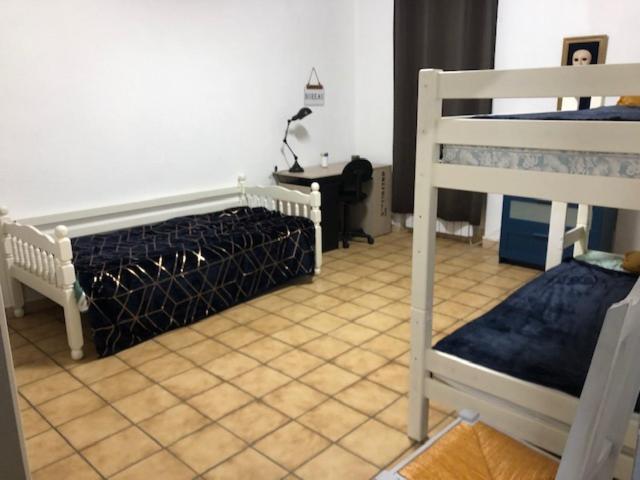Hoche Apartment Coursan Bagian luar foto