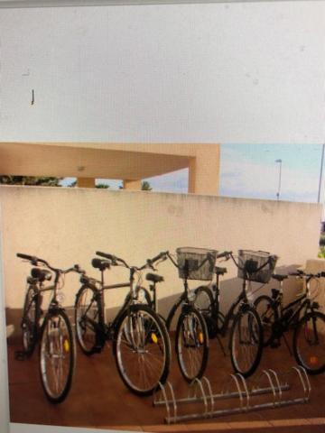 Hoche Apartment Coursan Bagian luar foto